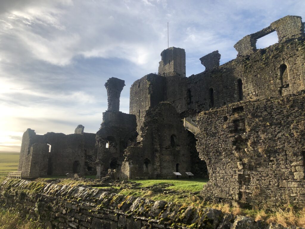 Le rovine del castello di Middleham nello Yorkshire